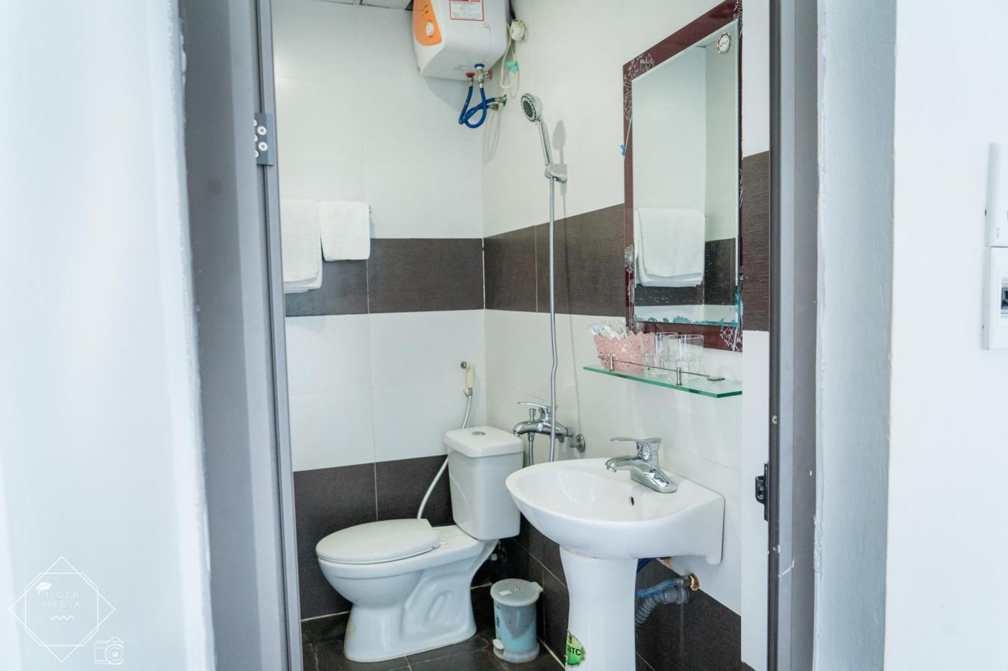 Brother Friendly - Gia Cat Long Hotel Dong Khe Sau Exterior foto